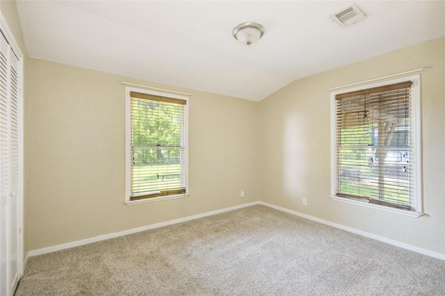 212 Winding Way Street, Lake Jackson, TX 77566