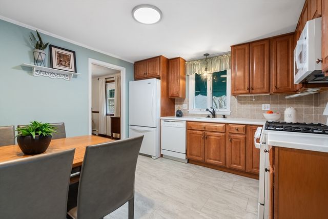 23 Tucker Avenue, Lexington, MA 02421