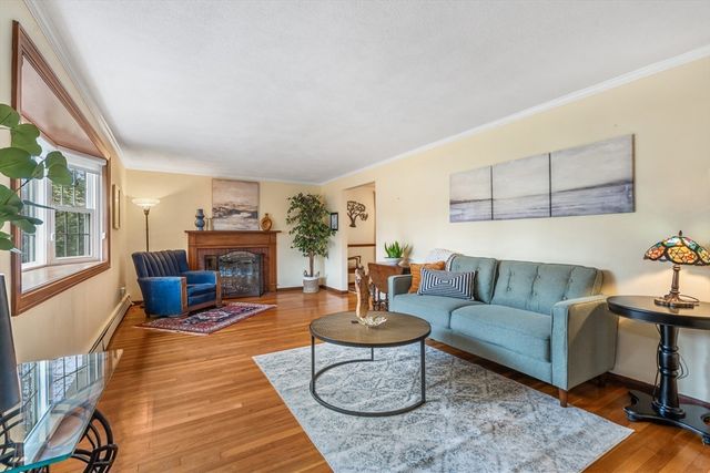 23 Tucker Avenue, Lexington, MA 02421