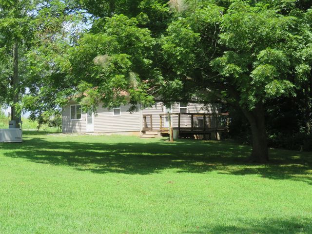 21515 S 215 Highway, Dadeville, MO 65635