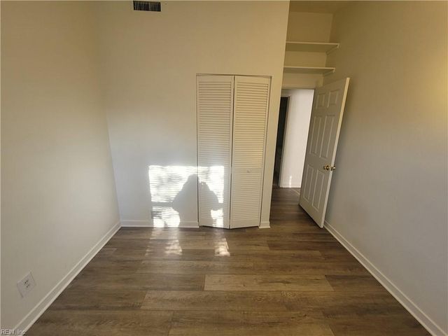 1637 Wright LN, Virginia Beach, VA 23451