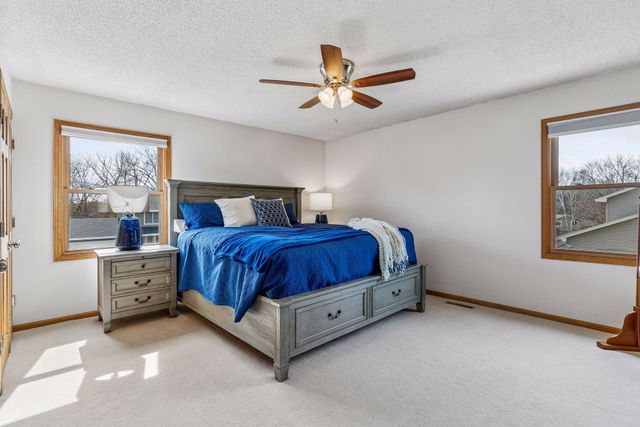 4015 Cottonwood Lane N, Plymouth, MN 55441