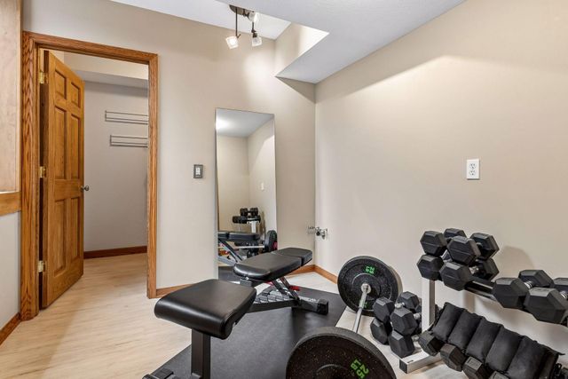 4015 Cottonwood Lane N, Plymouth, MN 55441