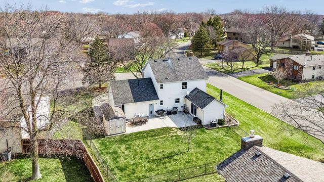 4015 Cottonwood Lane N, Plymouth, MN 55441
