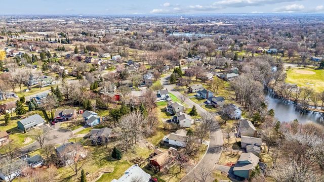 4015 Cottonwood Lane N, Plymouth, MN 55441