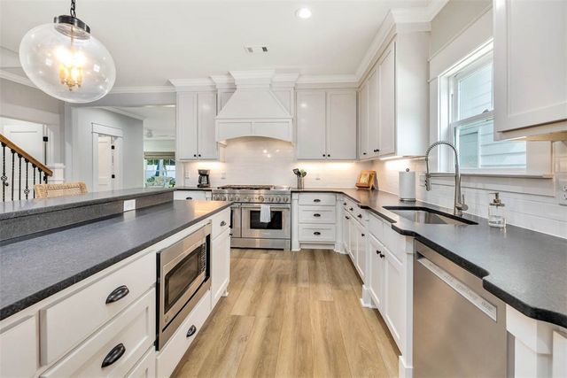 409 Kelsall Ave, St Simons Island, GA 31522