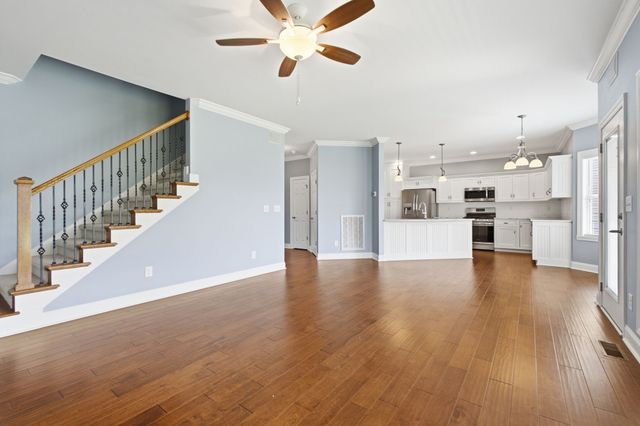 44 Hammock Dr, Winchester, TN 37398