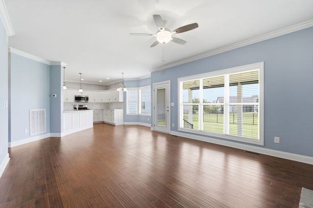 44 Hammock Dr, Winchester, TN 37398