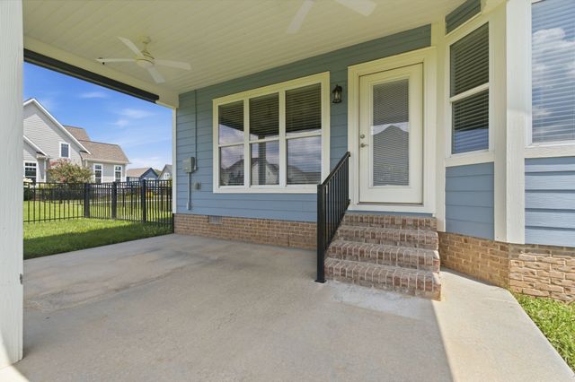 44 Hammock Dr, Winchester, TN 37398