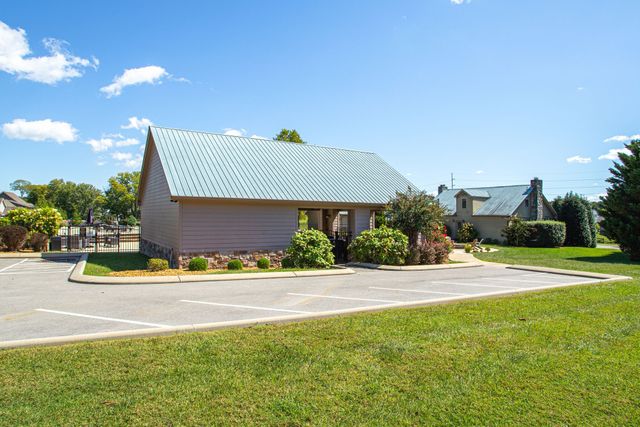 44 Hammock Dr, Winchester, TN 37398