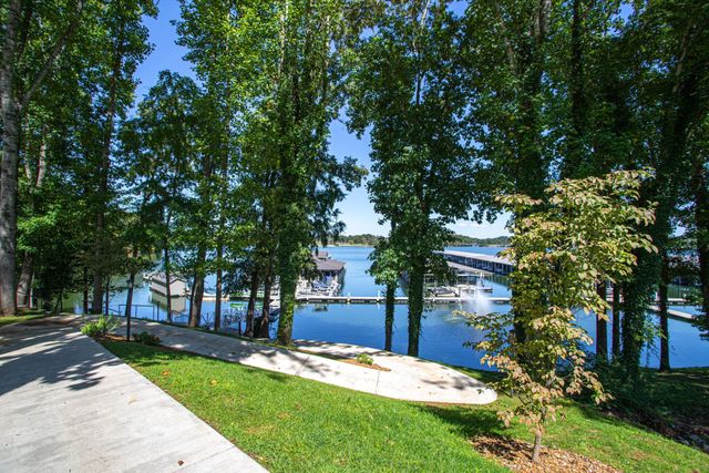 44 Hammock Dr, Winchester, TN 37398