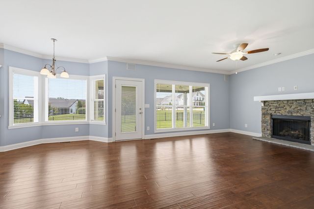 44 Hammock Dr, Winchester, TN 37398