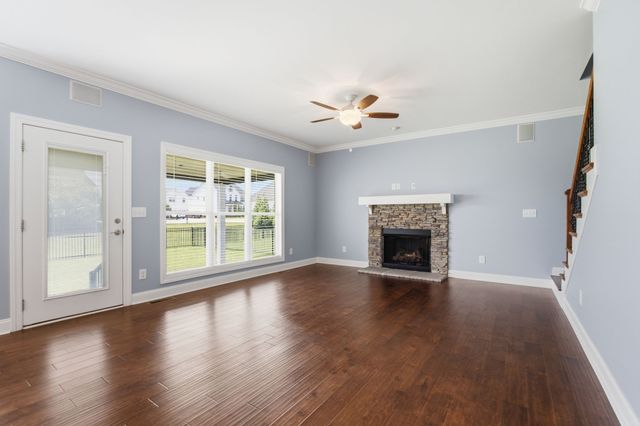 44 Hammock Dr, Winchester, TN 37398