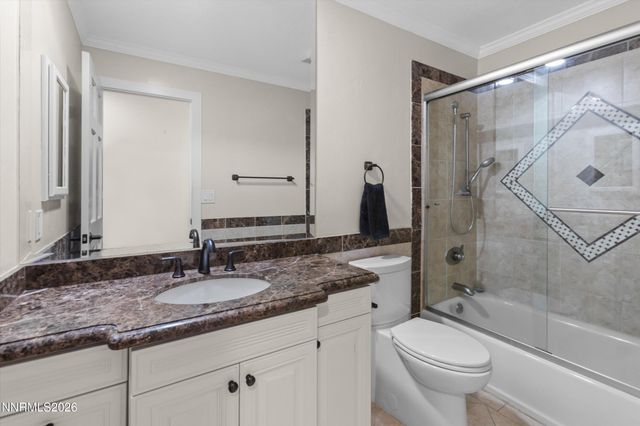 2725 W Lake Ridge Shores Court, Reno, NV 89519