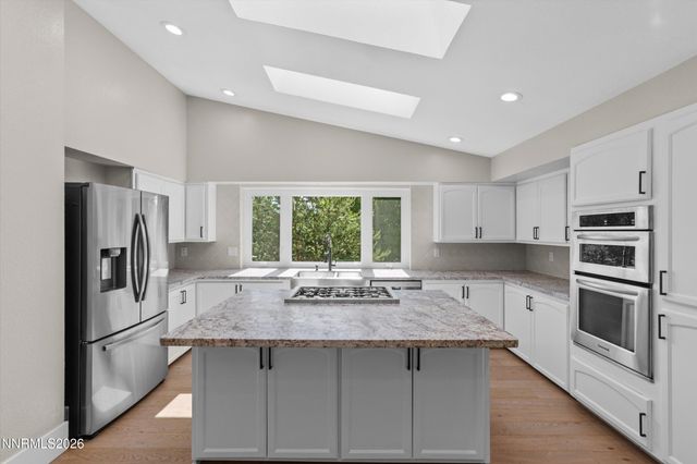 2725 W Lake Ridge Shores Court, Reno, NV 89519
