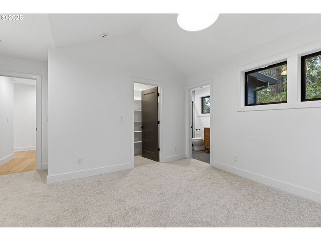 14100 KNAUS Rd, Lake Oswego, OR 97034
