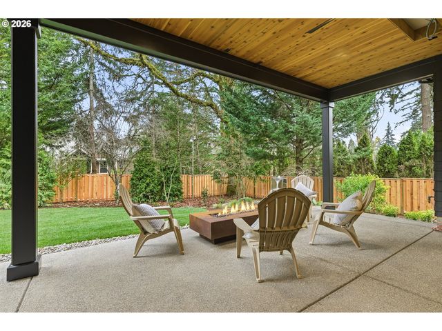 14100 KNAUS Rd, Lake Oswego, OR 97034