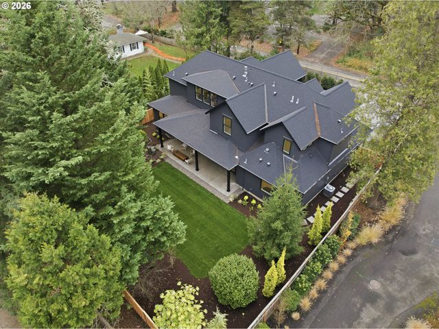 14100 KNAUS Rd, Lake Oswego, OR 97034