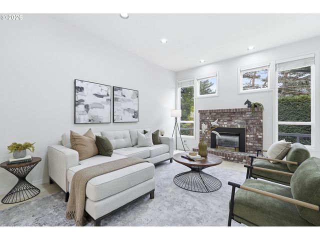 6425 ASHWOOD Ct, West Linn, OR 97068