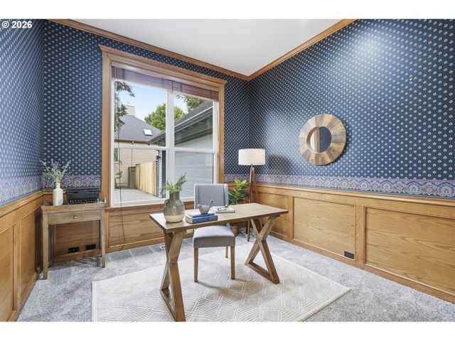 6425 ASHWOOD Ct, West Linn, OR 97068