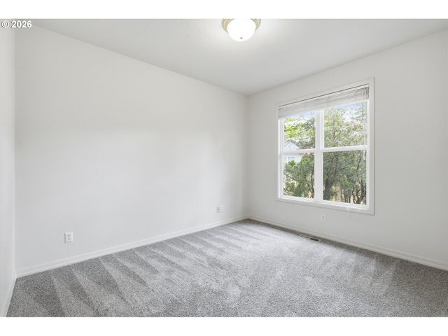 6425 ASHWOOD Ct, West Linn, OR 97068