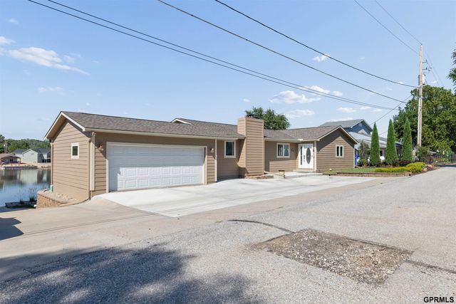 2520 Platte River Drive, Bellevue, NE 68123