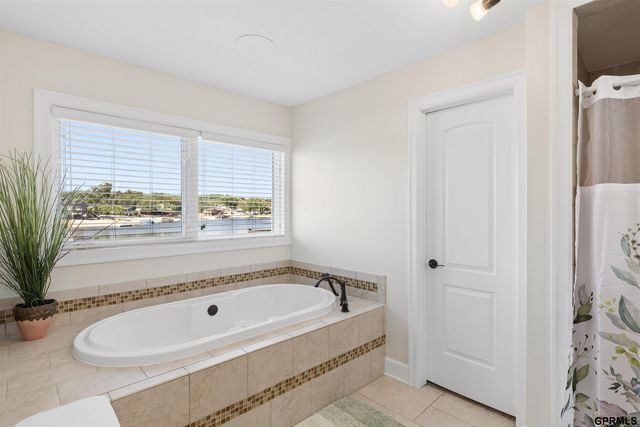 2520 Platte River Drive, Bellevue, NE 68123