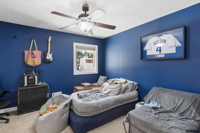 2520 Platte River Drive, Bellevue, NE 68123