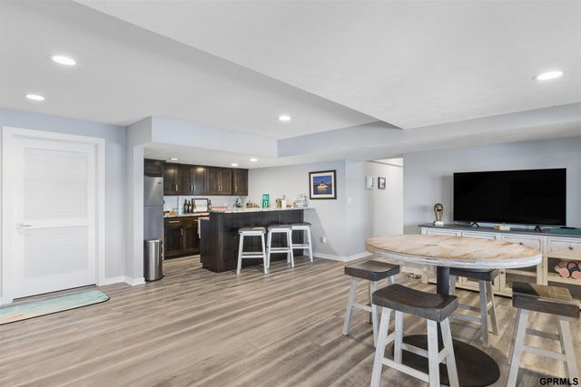2520 Platte River Drive, Bellevue, NE 68123