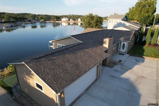 2520 Platte River Drive, Bellevue, NE 68123
