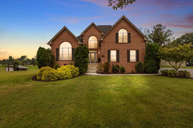 299 Karlee Dr, Lebanon, TN 37087