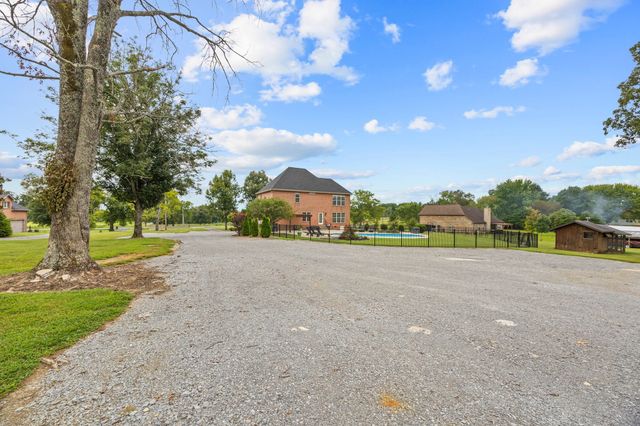 299 Karlee Dr, Lebanon, TN 37087