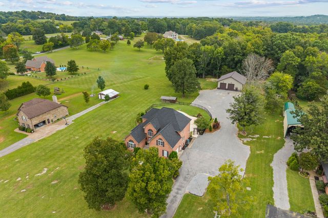 299 Karlee Dr, Lebanon, TN 37087