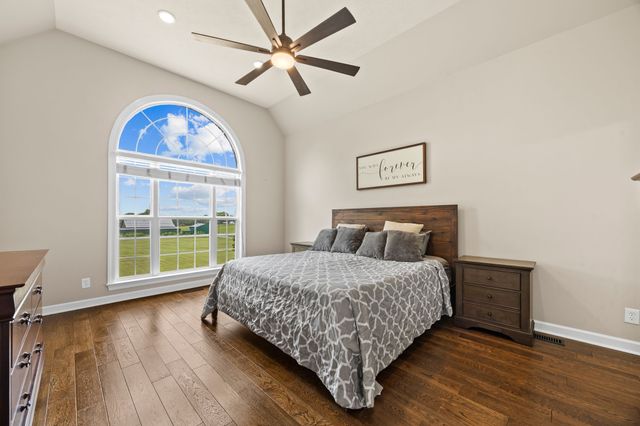 299 Karlee Dr, Lebanon, TN 37087
