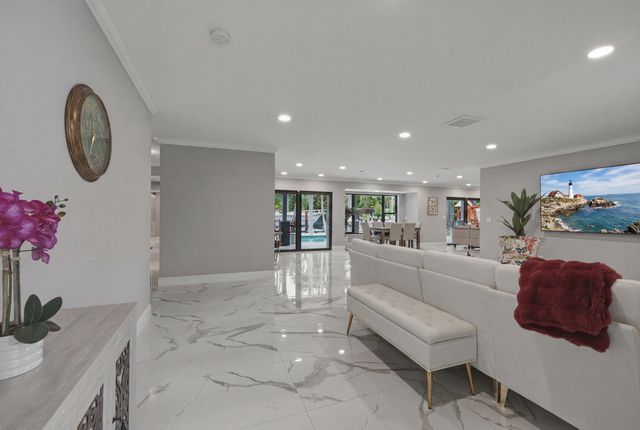 2587 SW 30TH Avenue, Fort Lauderdale, FL 33312