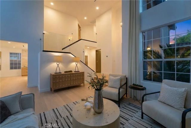 2231 Huntley, Tustin, CA 92782
