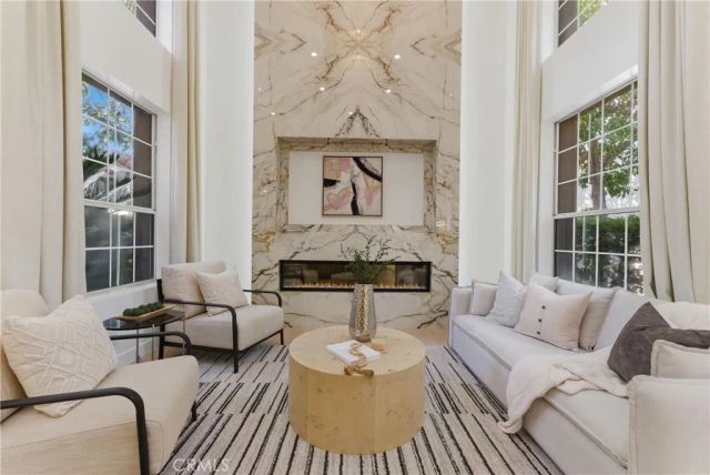 2231 Huntley, Tustin, CA 92782