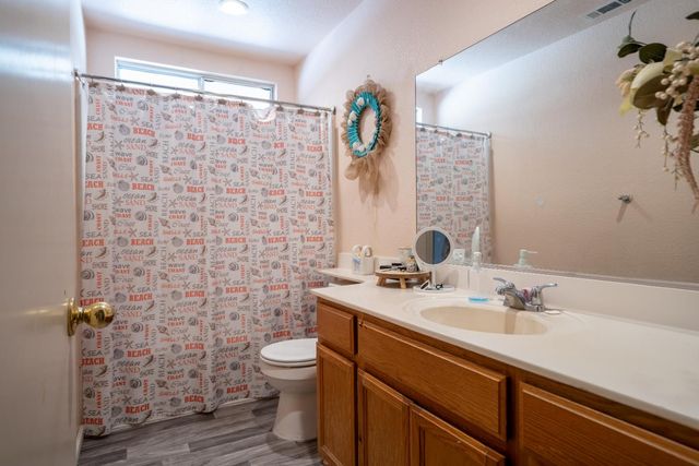 1089 La Mesa Street, Escalon, CA 95320