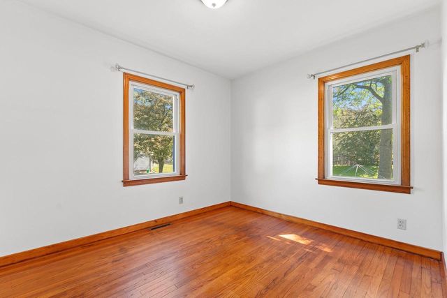 105 N 4TH AVENUE, Winneconne, WI 54986