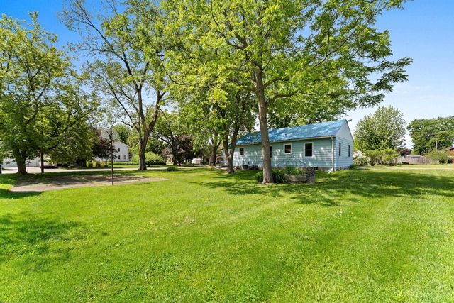 105 N 4TH AVENUE, Winneconne, WI 54986