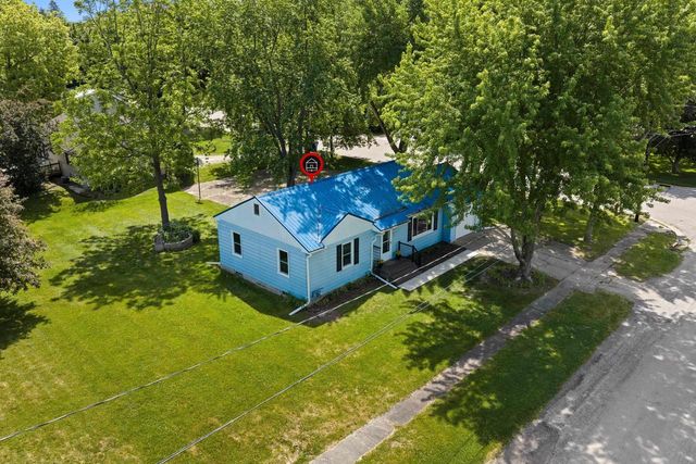 105 N 4TH AVENUE, Winneconne, WI 54986
