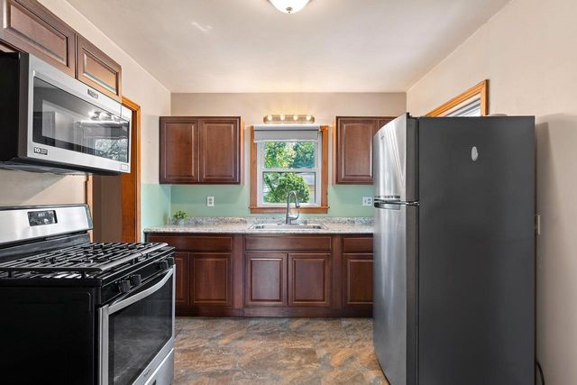105 N 4TH AVENUE, Winneconne, WI 54986