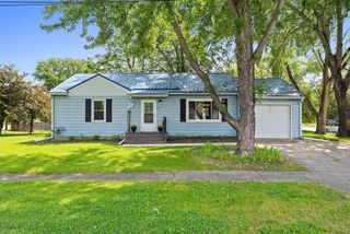 105 N 4TH AVENUE, Winneconne, WI 54986