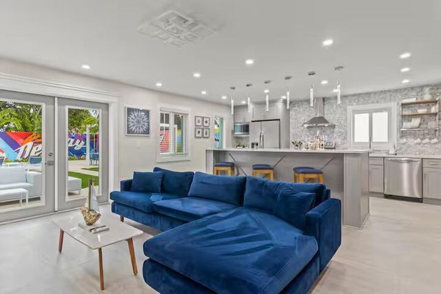 322 NW 4th Avenue, Delray Beach, FL 33444