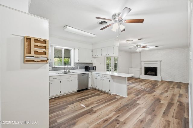 1011 Tanglewood Drive, Clinton, MS 39056