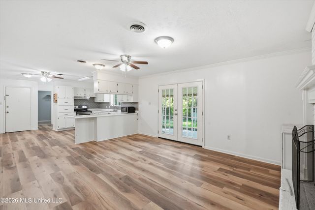 1011 Tanglewood Drive, Clinton, MS 39056