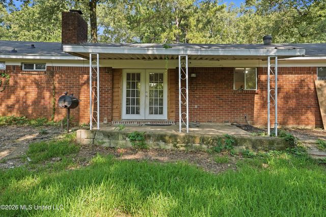 1011 Tanglewood Drive, Clinton, MS 39056