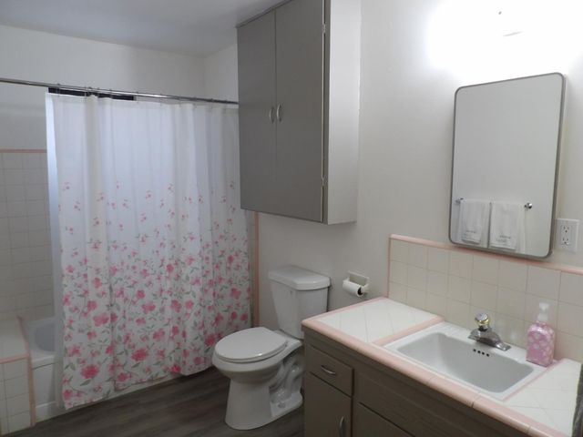 4324 E Richert, Fresno, CA 93726