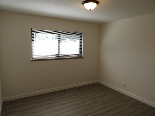 4324 E Richert, Fresno, CA 93726