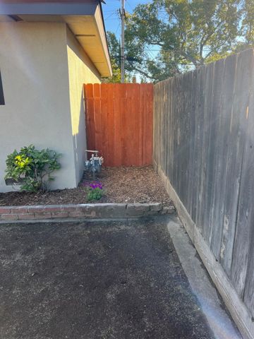 4324 E Richert, Fresno, CA 93726